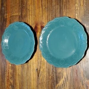 The Pioneer Woman Cowgirl Lace Stoneware Teal Plates Set of 2